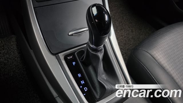 Hyundai AVANTE 2014 — photo 9