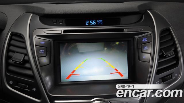 Hyundai AVANTE 2014 — photo 15