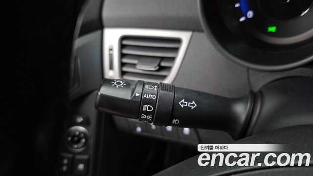 Hyundai AVANTE 2014 — photo 16