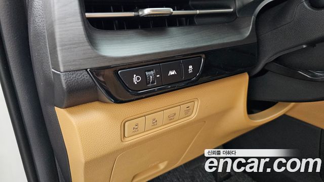 Kia Canival 2023 — photo 23