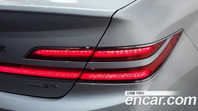 Genesis G90 2019 — photo 8