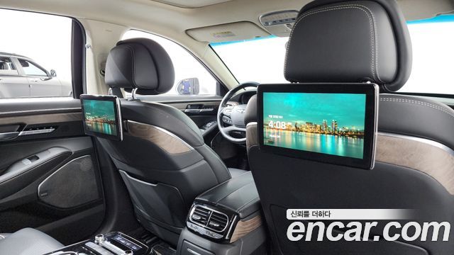 Genesis G90 2019 — photo 28