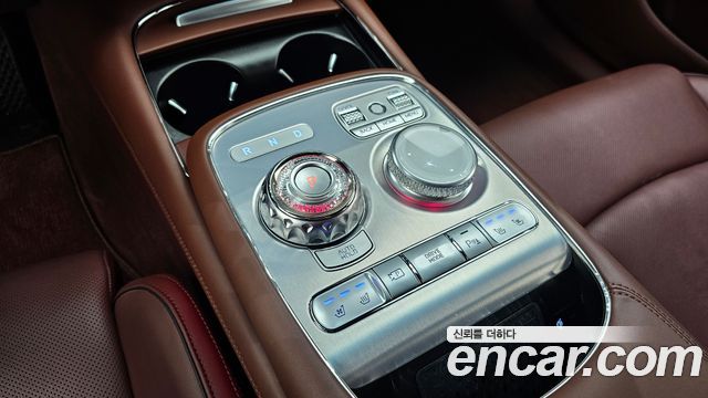 Genesis G90 2023 — photo 12