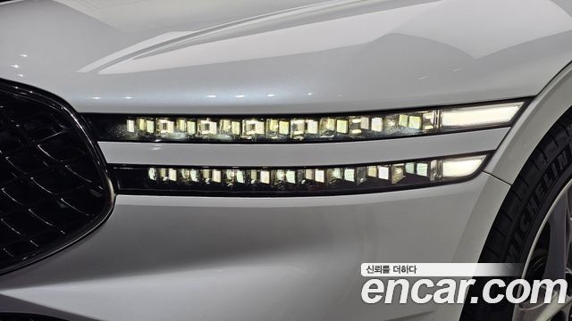 Genesis G90 2023 — photo 8