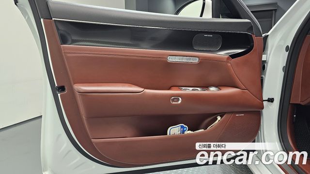 Genesis G90 2023 — photo 14