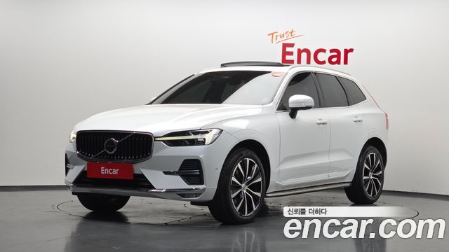 Volvo XC60 2023 — photo 1