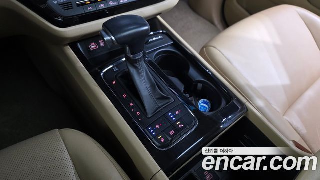 Kia Canival 2017 — photo 12