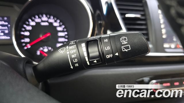 Kia Canival 2017 — photo 23