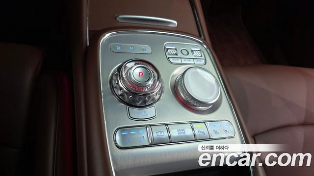 Genesis G90 2022 — photo 12