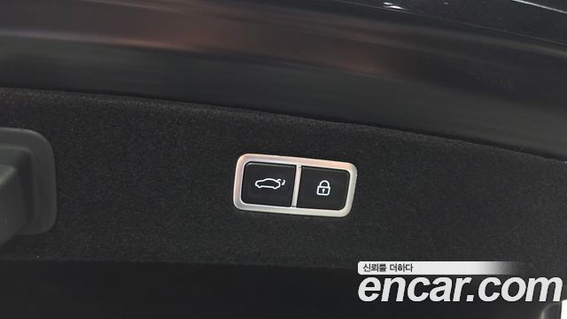 Genesis G90 2022 — photo 26