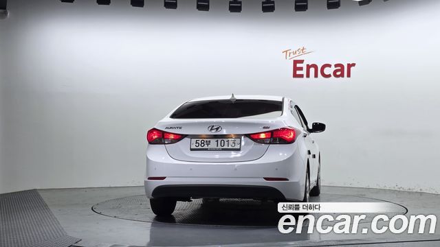 Hyundai AVANTE 2015 — photo 4