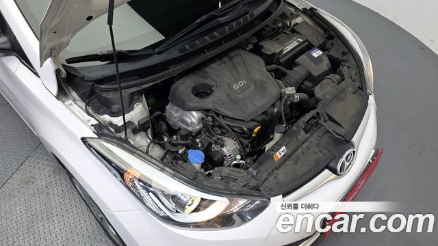 Hyundai AVANTE 2015 — photo 6