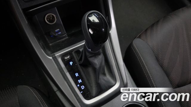 Hyundai AVANTE 2015 — photo 9