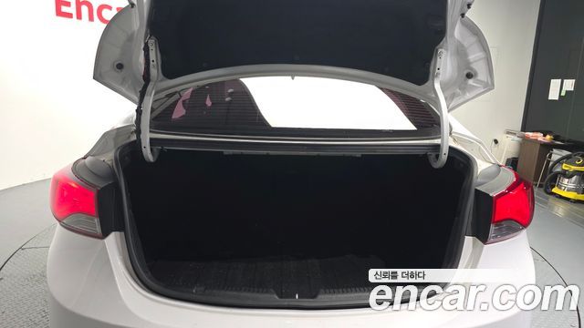 Hyundai AVANTE 2015 — photo 20
