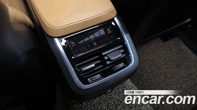 Volvo S90 2020 — photo 30