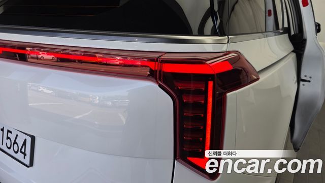 Kia Canival 2024 — photo 9