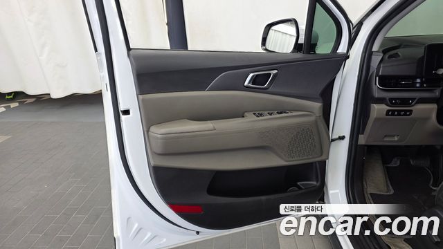 Kia Canival 2024 — photo 14