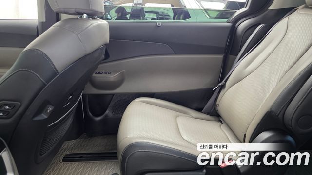 Kia Canival 2024 — photo 15