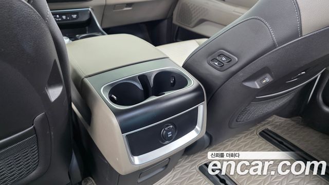 Kia Canival 2024 — photo 32
