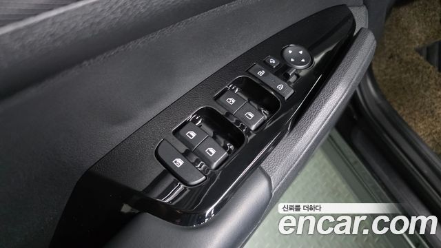 Kia Sportage 2022 — photo 35