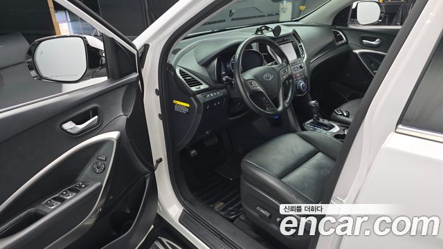 Hyundai Santafe 2016 — photo 13