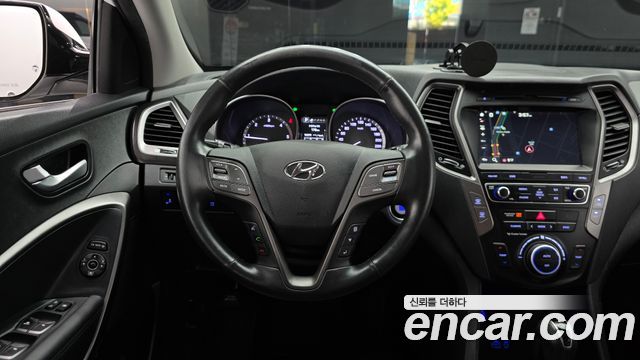Hyundai Santafe 2016 — photo 18