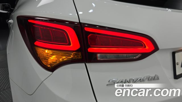 Hyundai Santafe 2016 — photo 9