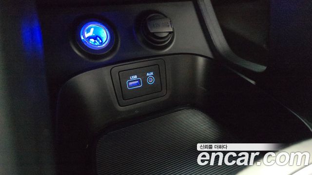 Hyundai Santafe 2016 — photo 28