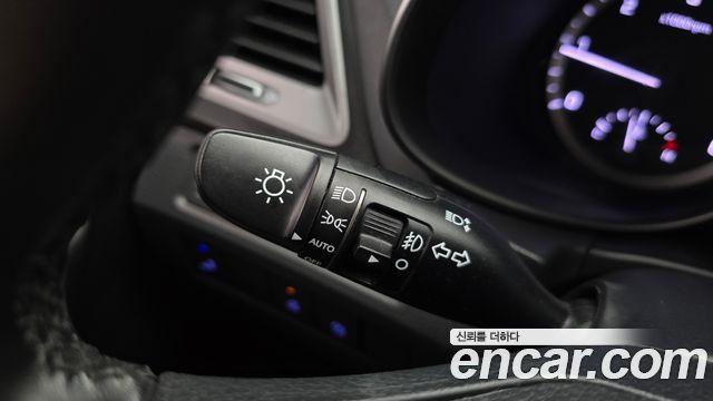 Hyundai Santafe 2016 — photo 32