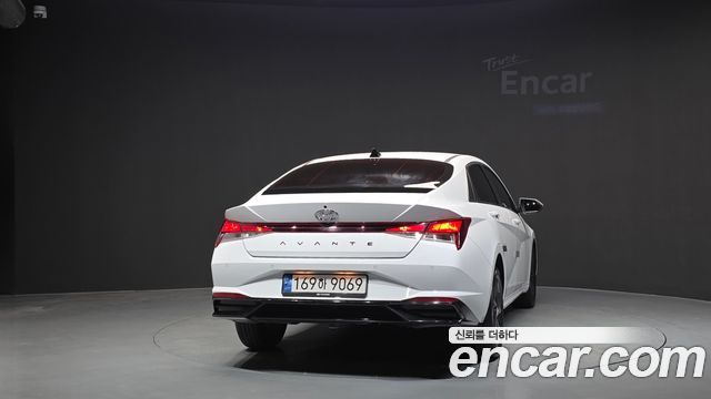 Hyundai AVANTE 2023 — photo 4