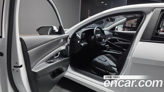 Hyundai AVANTE 2023 — photo 10