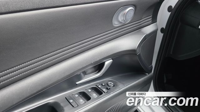 Hyundai AVANTE 2023 — photo 14