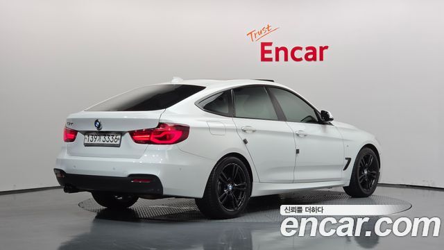 BMW Gran Turismo 2021 — photo 2