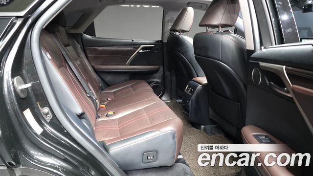 Lexus RX 2019 — photo 18