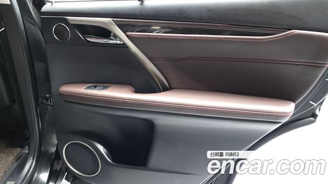 Lexus RX 2019 — photo 15