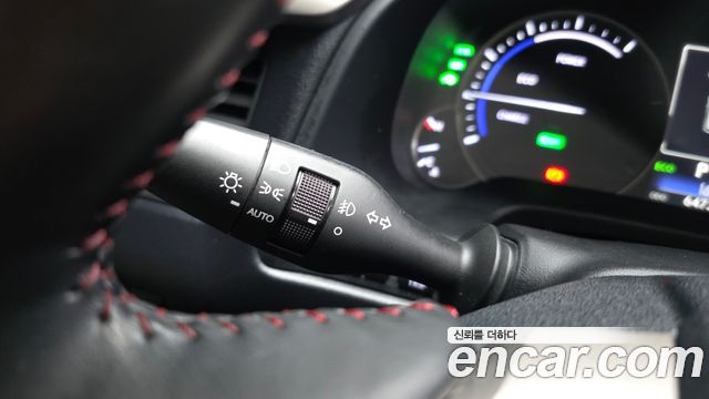 Lexus RX 2019 — photo 30