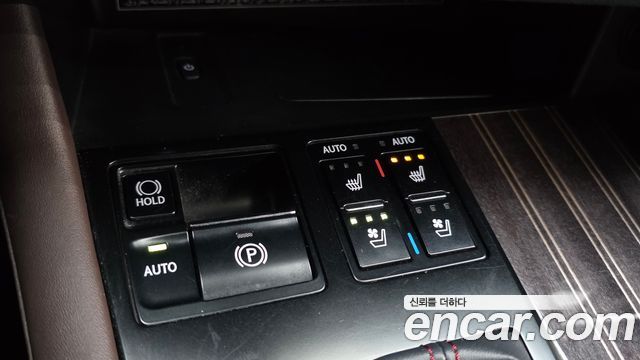 Lexus RX 2019 — photo 33