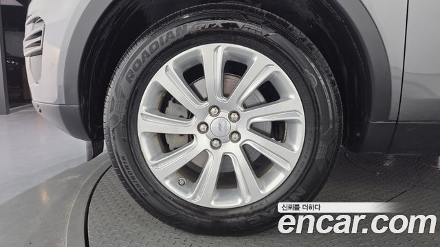 Land Rover Discovery Sport 2016 — photo 5