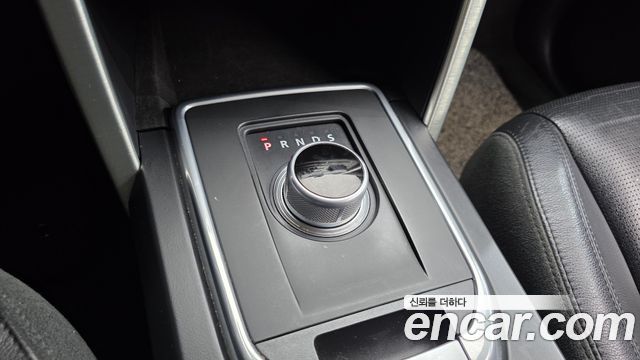 Land Rover Discovery Sport 2016 — photo 9