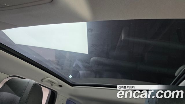 Land Rover Discovery Sport 2016 — photo 16
