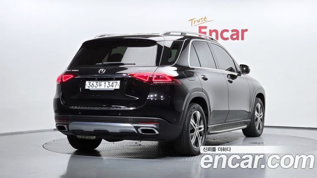 Mercedes-Benz GLE-Class 2019 — photo 2