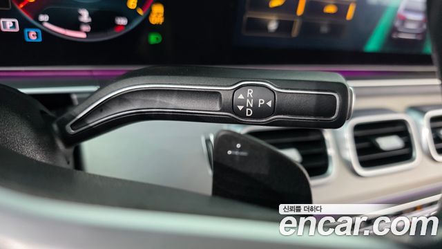 Mercedes-Benz GLE-Class 2019 — photo 9