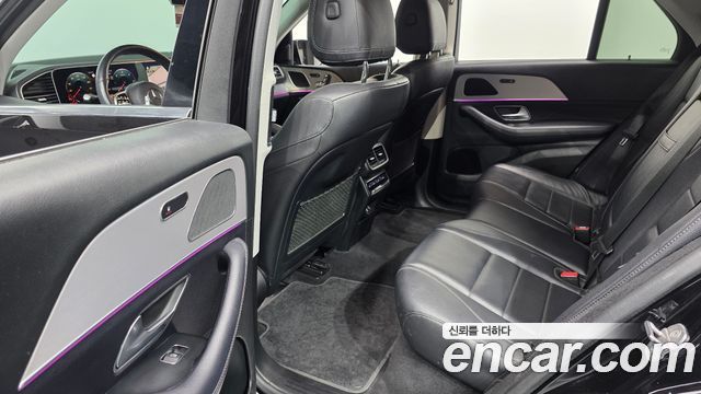 Mercedes-Benz GLE-Class 2019 — photo 12