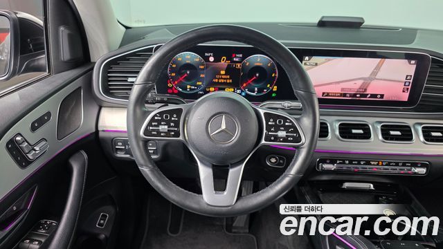 Mercedes-Benz GLE-Class 2019 — photo 13