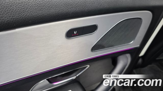 Mercedes-Benz GLE-Class 2019 — photo 18