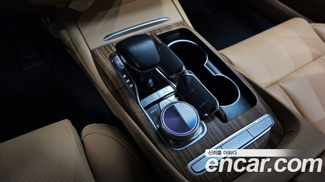 Kia K9 2022 — photo 9