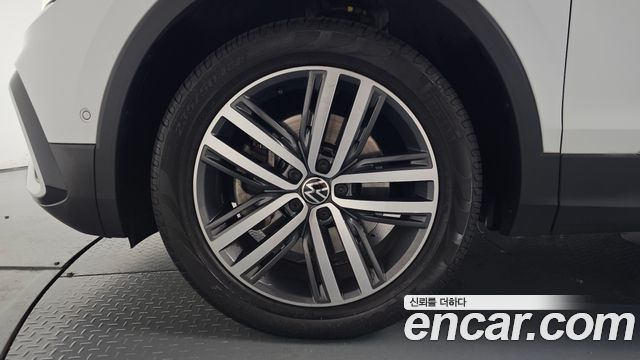 Volkswagen Tiguan 2023 — photo 5