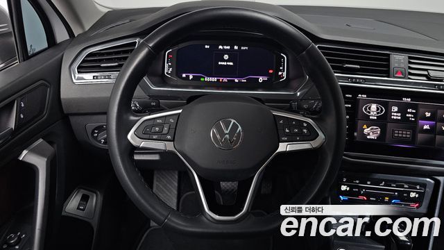 Volkswagen Tiguan 2023 — photo 19