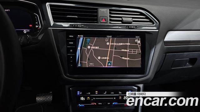 Volkswagen Tiguan 2023 — photo 20