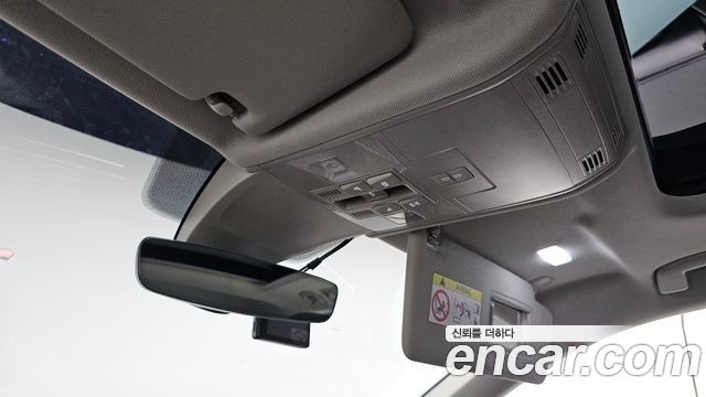 Volkswagen Tiguan 2023 — photo 23